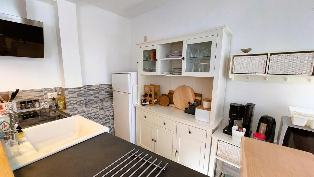 Holiday Home Zora - Family Vacation House Near Protected Area Of The Nature Park Kamenjak, With Green Yard, Wifi, Air-Con プレマントゥーラ エクステリア 写真